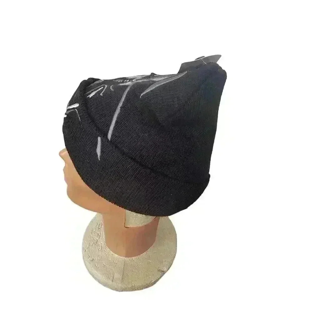 Star Wars Darth Vader beanie - One Size Fits Most - Picture 3 of 5